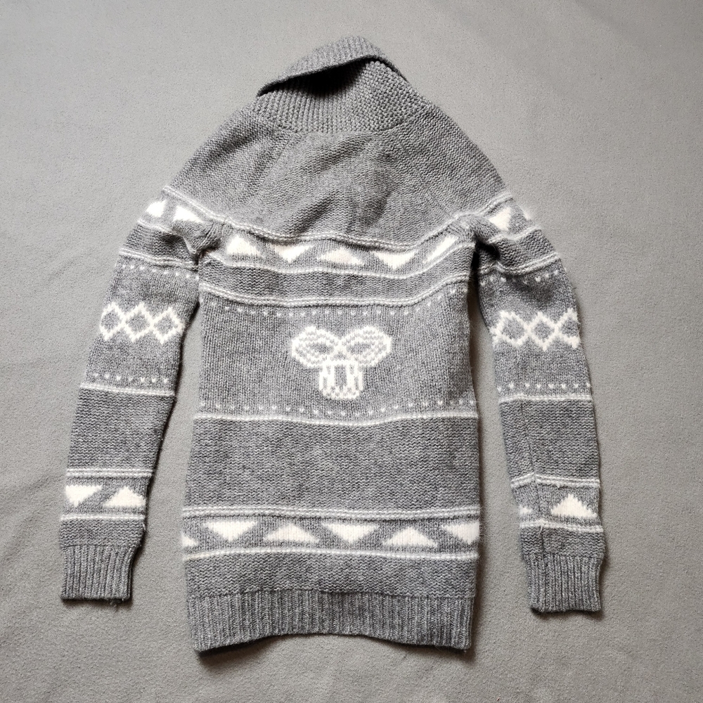 Aritzia TNA Northwest Cowichan Sweater Sz Med Wool / Angora - Picture 3 of 13